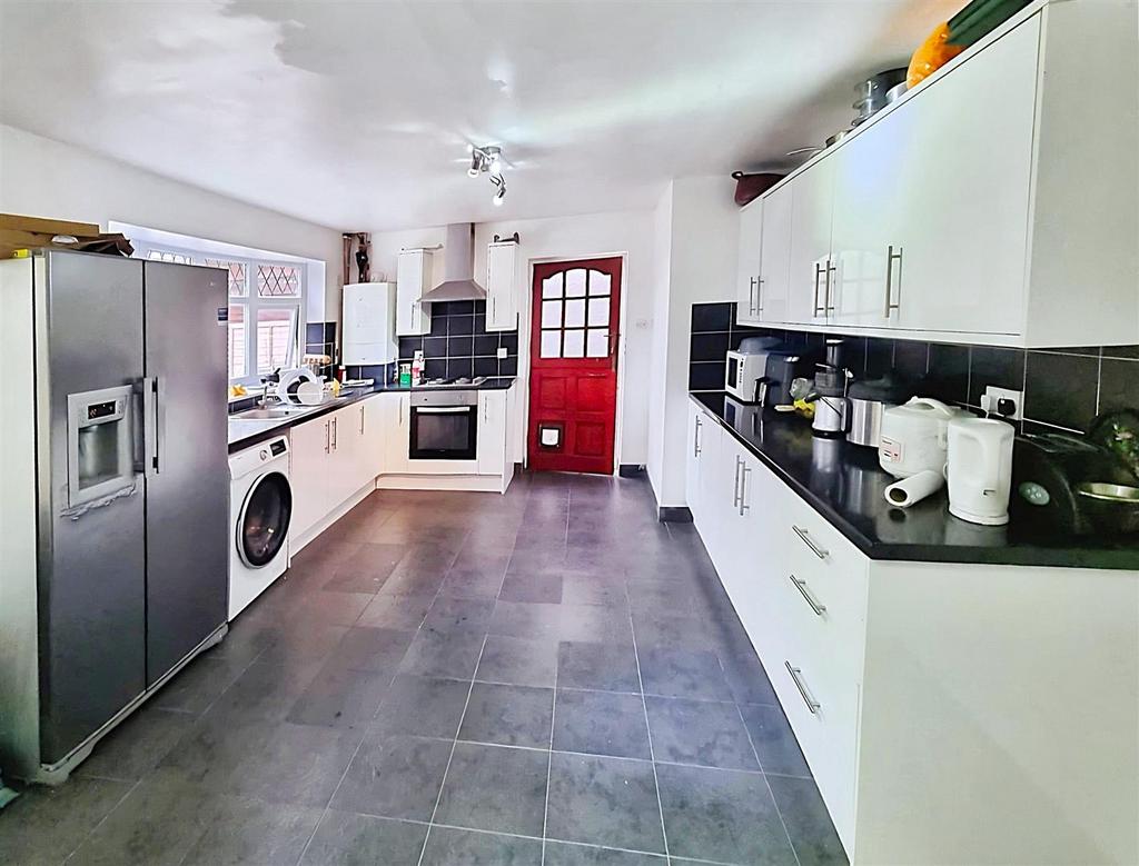 1c56605f-PHOTO-2025-12-17-14-54-10 20 283 29.jpg