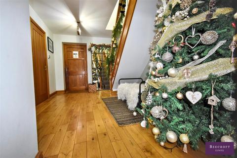 4 bedroom cottage for sale, Middlecliff Lane, Little Houghton, Barnsley