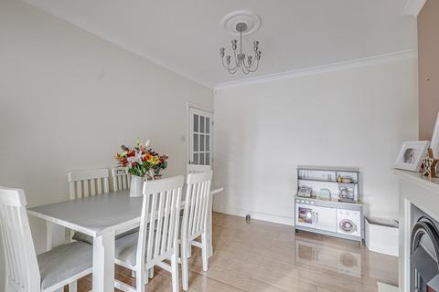 undefined, Trafalgar Road, Southend-on-sea, SS3