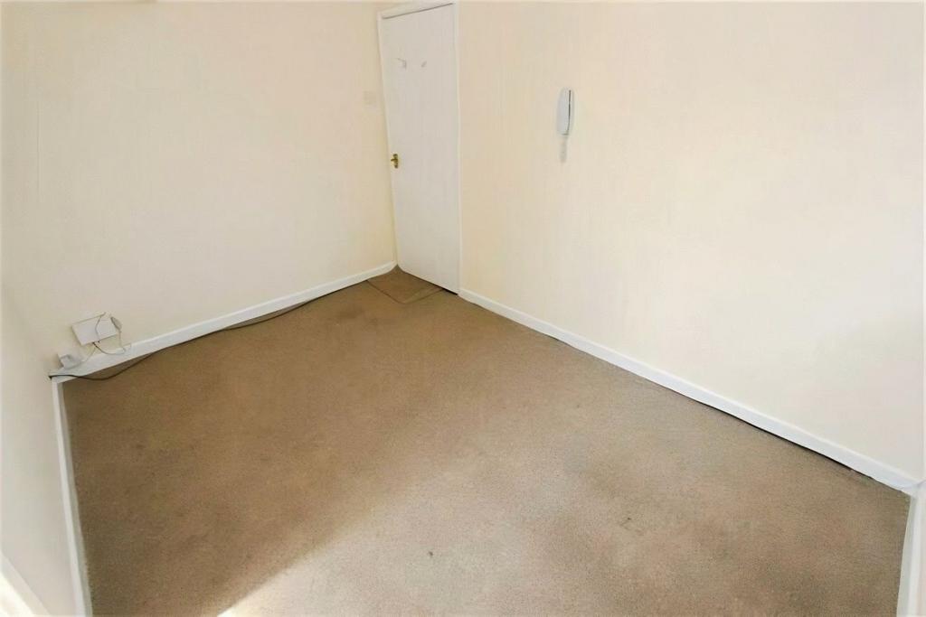 Apartment in Southampton, Western Docks, Hill - View 4