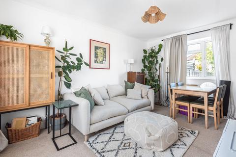 2 bedroom semi-detached house for sale, Glenmore Road, Welling