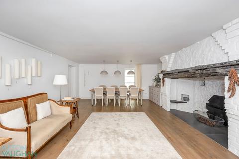 3 bedroom apartment for sale, Kingscliffe Court, Brighton BN2