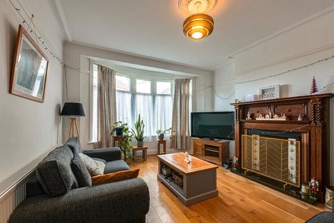 4 bedroom semi-detached house for sale, Sackville Road, Southend-on-sea, SS2