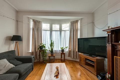 4 bedroom semi-detached house for sale, Sackville Road, Southend-on-sea, SS2