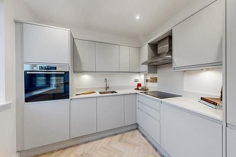 3 bedroom end of terrace house for sale, The Broadway, Stanmore, HA7