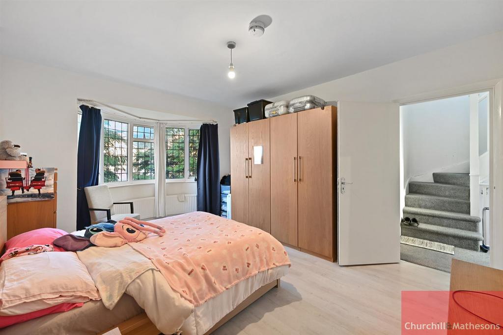 RCCHMAA- 52 bowes road- bedroom B6 (1).jpg