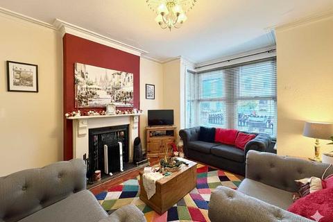 4 bedroom semi-detached house for sale, Leigh on Sea SS9