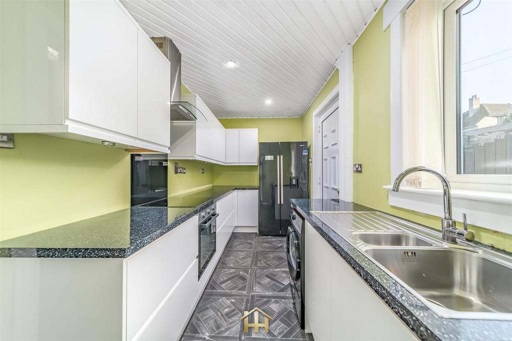 24 BALGOWAN AVE 161225 EDIT (29 of 38).jpg
