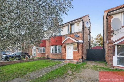 4 bedroom semi-detached house for sale, Bowes Road, London