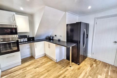 3 bedroom terraced house for sale, Edinburgh Crescent, Bourne, PE10