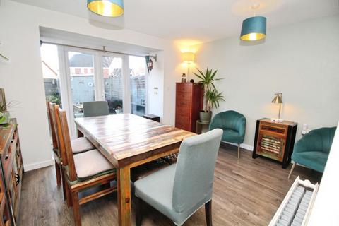 4 bedroom terraced house for sale, Butler Best Way, Kidderminster DY10