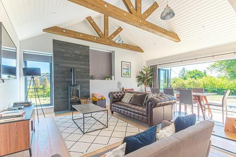 undefined, Cedar Barn, Hollingdon
