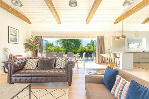 undefined, Cedar Barn, Hollingdon