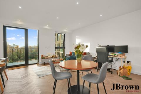 2 bedroom flat for sale, 1 Merino Gardens, London, London, E1W