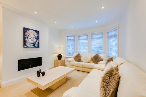 2 bedroom apartment for sale, Seaforth Road, Westcliff-on-sea, SS0