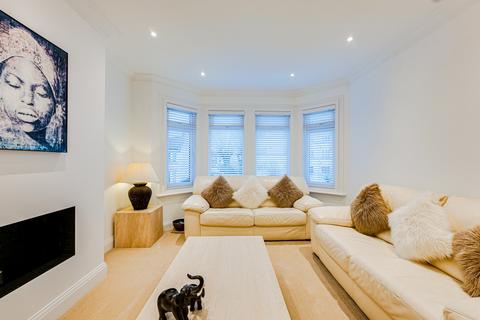 2 bedroom apartment for sale, Seaforth Road, Westcliff-on-sea, SS0
