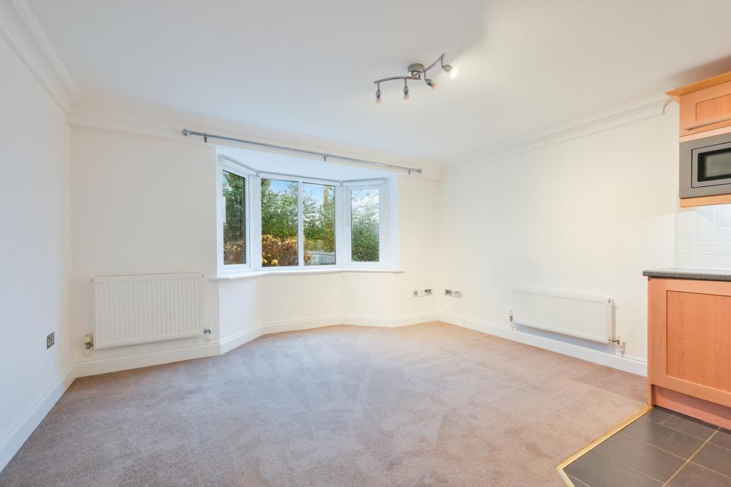 Ashurst close, 7  (3)