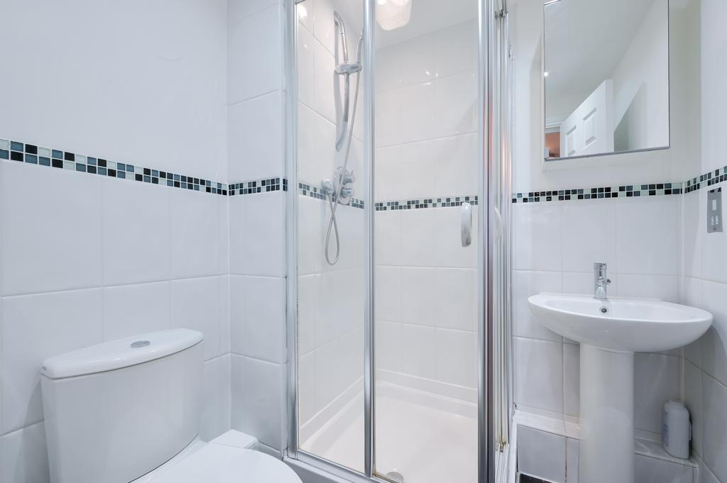 Ashurst close, 7  (9)
