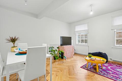 2 bedroom terraced house for sale, Gray'S Inn Road, Bloomsbury, WC1X