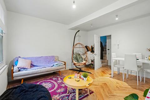 2 bedroom terraced house for sale, Gray'S Inn Road, Bloomsbury, WC1X
