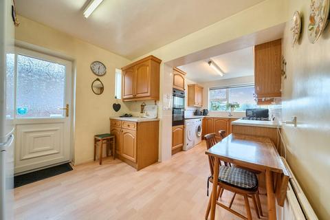 3 bedroom semi-detached house for sale, Victoria Mount, Horsforth, LS18