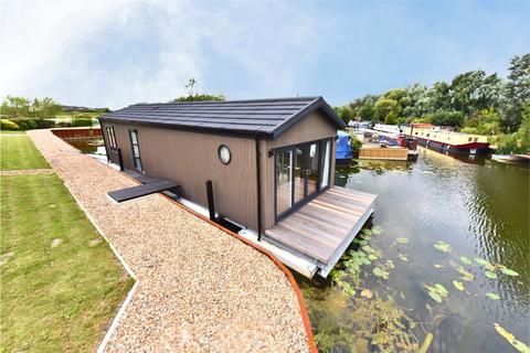 2 bedroom bungalow for sale, The Basin, Isleham Marina, CB7