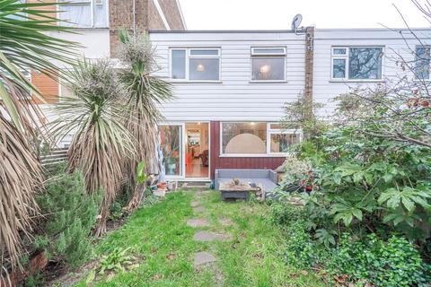 3 bedroom terraced house for sale, Muswell Avenue, London, N10