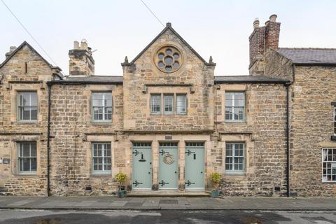 3 bedroom townhouse for sale - Chapel House, Front Street, Corbridge, Northumberland
