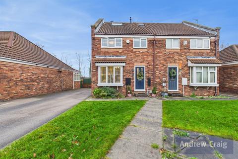 4 bedroom semi-detached house for sale, Lilburn Close, East Boldon