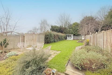4 bedroom semi-detached house for sale, Hawthorn Drive, Rodley, Leeds