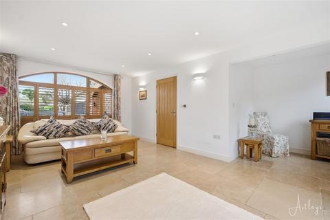 3 bedroom detached house for sale, Port Eynon, Swansea