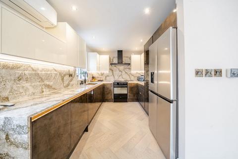 4 bedroom semi-detached house for sale, Brassie Avenue, Acton, London, W3