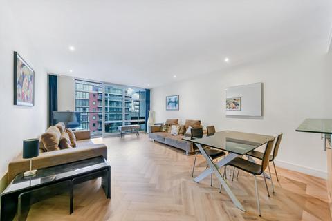2 bedroom flat for sale, Queenstown Road, London, SW11