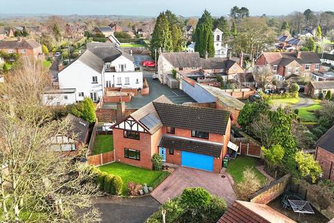 4 bedroom detached house for sale, Audlem Road, Woore, CW3