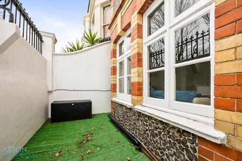 1 bedroom flat for sale, Walpole Terrace, Brighton BN2