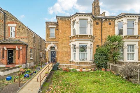 2 bedroom flat for sale, Trewsbury Road, London, SE26