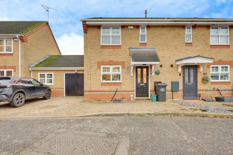 3 bedroom semi-detached house for sale, Waverley Road, Basildon, SS15