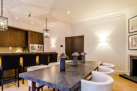 3 bedroom apartment to rent, Duke Street, London W1K