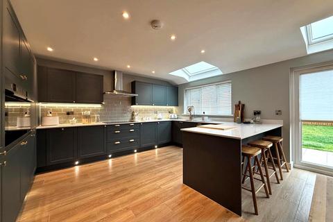 4 bedroom detached house for sale, Pleaton Lane, Allscott, Telford