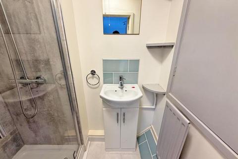 3 bedroom semi-detached house for sale, White Meadow Close, Herongate, Shrewsbury