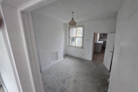 2 bedroom house for sale, Chapel Street, Macclesfield