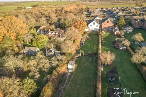 undefined, Althorne