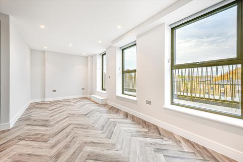 2 bedroom flat to rent, Kentish Town Road, London, NW1