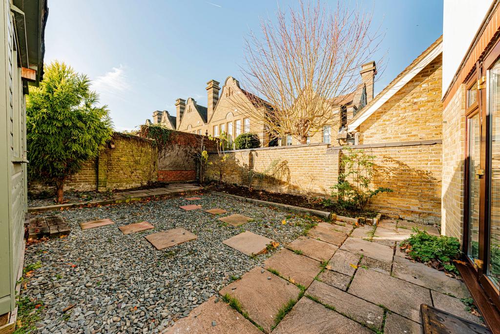 Rear Garden (2)