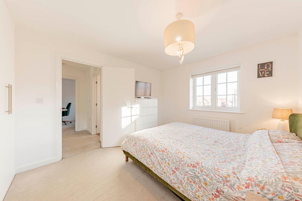 Bedroom Two (2)
