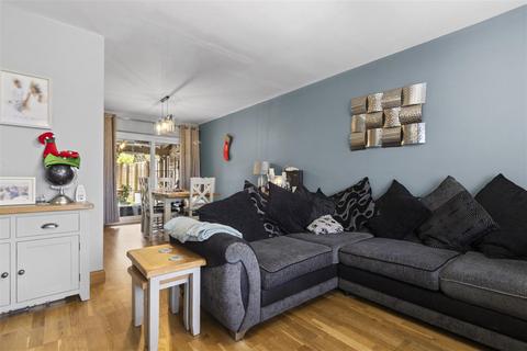 3 bedroom semi-detached house for sale, Bernhard Gardens, Polegate BN26