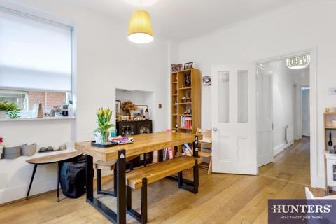 2 bedroom apartment for sale, Lyncroft Mansions, Lyncroft Gardens, West Hampstead