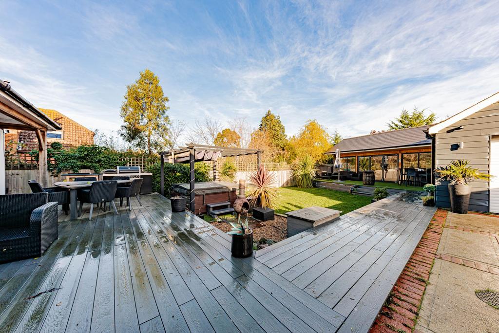 Rear Garden (1)