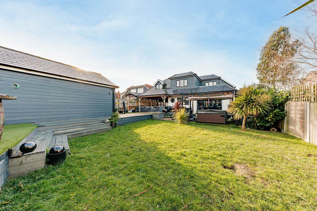 Rear Garden (3)