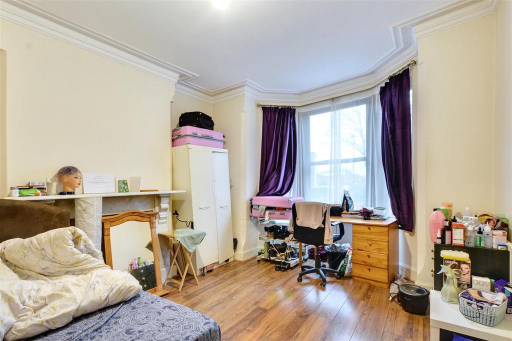 Bedroom 1.jpeg